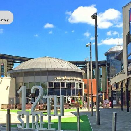 Luxury Campbell Park Apartments In Central Mk With Balcony, Free Parking & Smart Tv With Netflix By Yoko Property Milton Keynes Kültér fotó