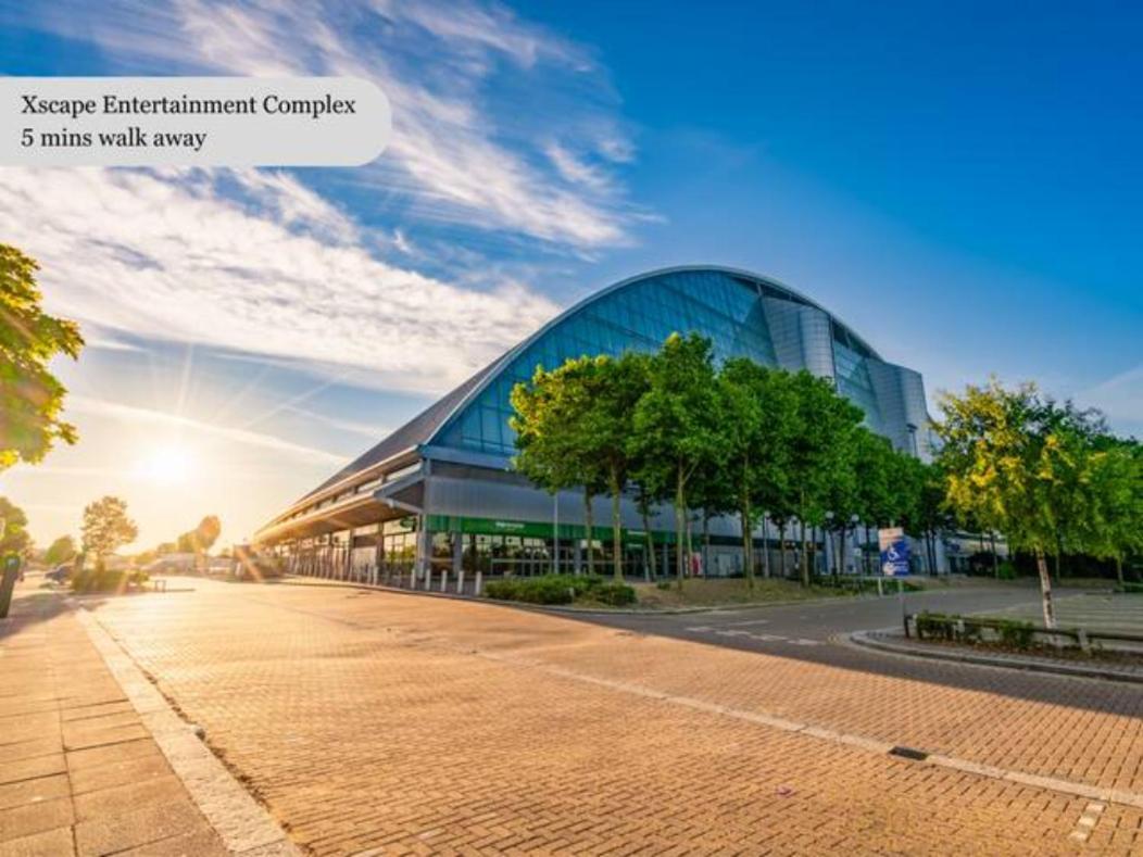 Luxury Campbell Park Apartments In Central Mk With Balcony, Free Parking & Smart Tv With Netflix By Yoko Property Milton Keynes Kültér fotó